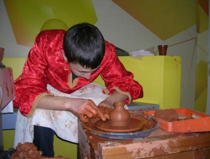 Объявляется набор на курсы керамики